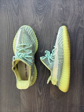 Yeezy Boost 350 V2 Neon Yellow with Mint Accents